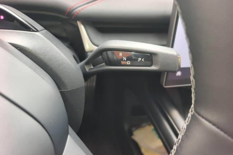 Used Xiaomi Auto SU7 2024 Four-Wheel Drive Ultra-Long Range Advanced Intelligent Driving Max Edition Gear Lever