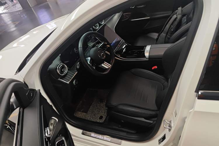 Used Mercedes-Benz C-Class 2024 C 260 L Brilliant Night Sports Edition Driver Seat