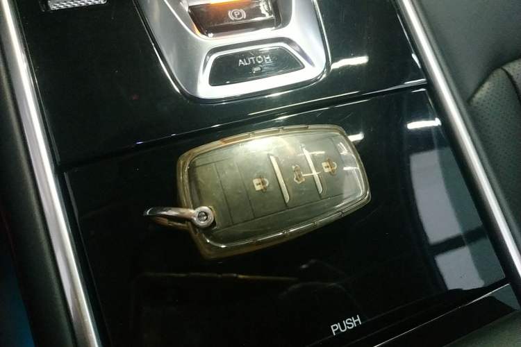 Used CHANGAN CS75 2018 280T Automatic Yazi Model China V Standard
