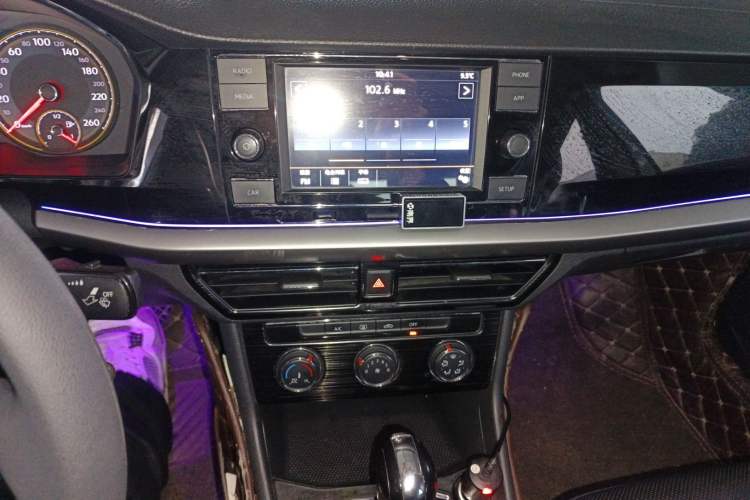 Used Volkswagen Lavida 2019 1.5L Automatic Comfort Edition China VI Standard Audio And AC Panel