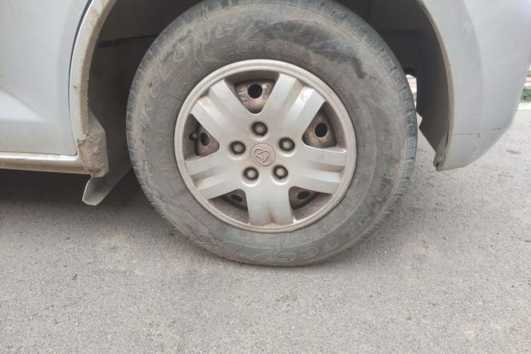 Used CHANGAN KAICHENG Ruixing M80 2014 1.5L Comfort Model 4G15S Right Front Wheel Hub