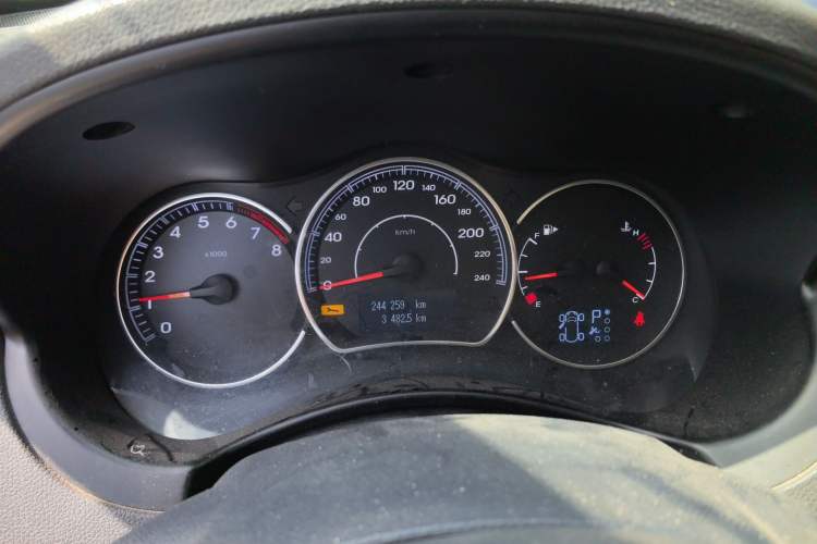 Used Renault Koleos 2012 2.5L 4x4 Comfort Edition with Navigation
