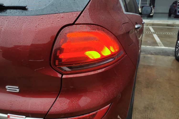 Used Qoros 5 2016 1.6T Automatic Luxury Model
