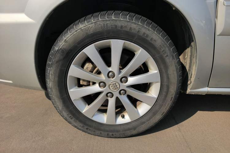 Used Buick GL8 2014 2.4L Classic Edition