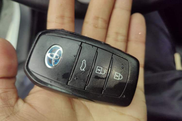 Used Toyota Levin 2024 Smart Electric Hybrid Dual-Engine 1.8L Luxury Edition Vehicle Key