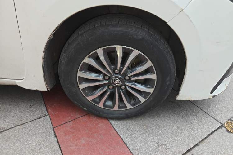 Used Toyota Corolla 2017 Revised Version 1.2T S-CVT GL-i
