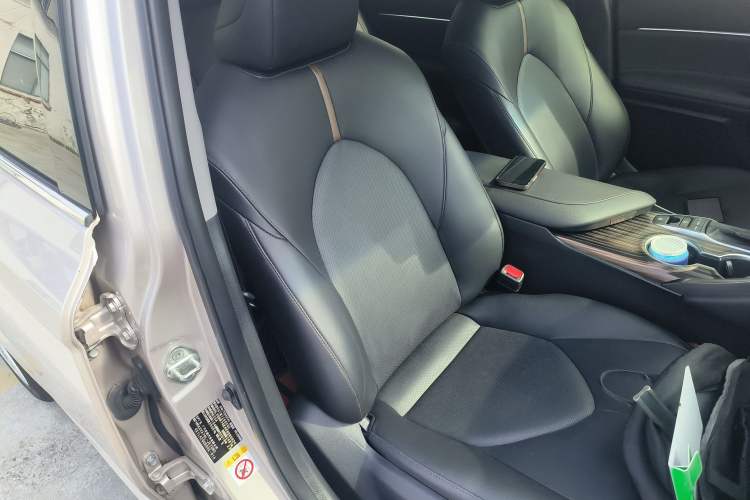 Used Toyota Camry 2018 2.5G Luxury Edition Right Front Seat