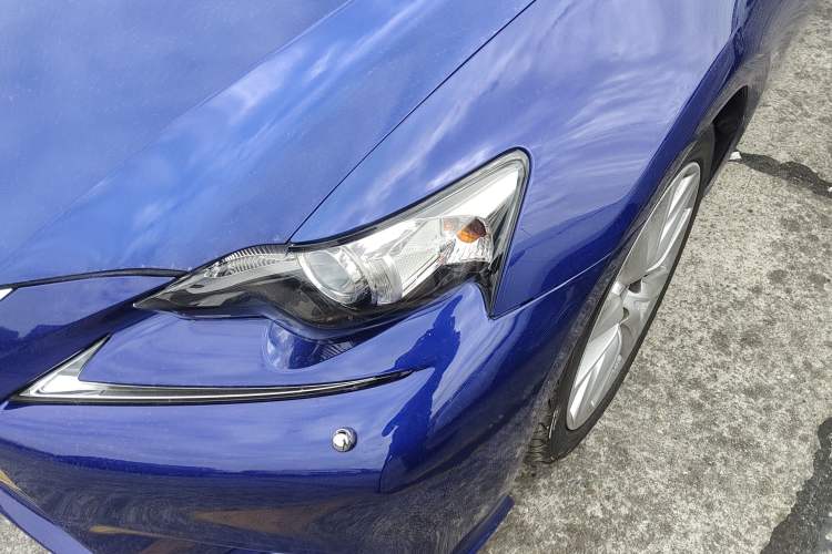 Used Lexus IS 2015 200t F SPORT
