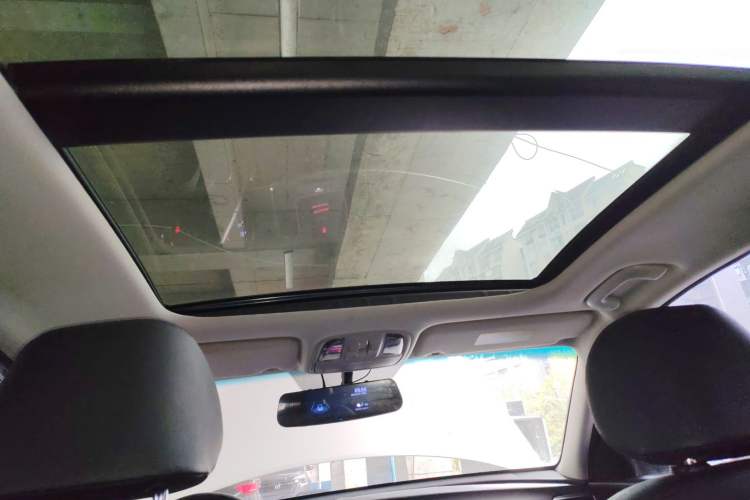 Used Kia K5 2016 1.6T Automatic LUX