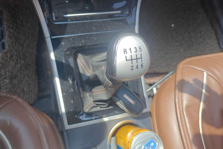 Used Haval H2 2017 Red-Label 1.5T Manual Two-Wheel-Drive Elite Model
