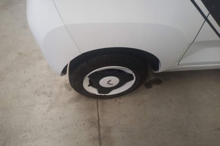 Used Wuling Hongguang MINIEV 2022 Easy Version Lithium Iron Phosphate Right Rear Wheel Hub