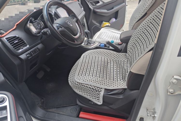 Used Baojun 560 2016 1.8L iAMT Luxury Model
