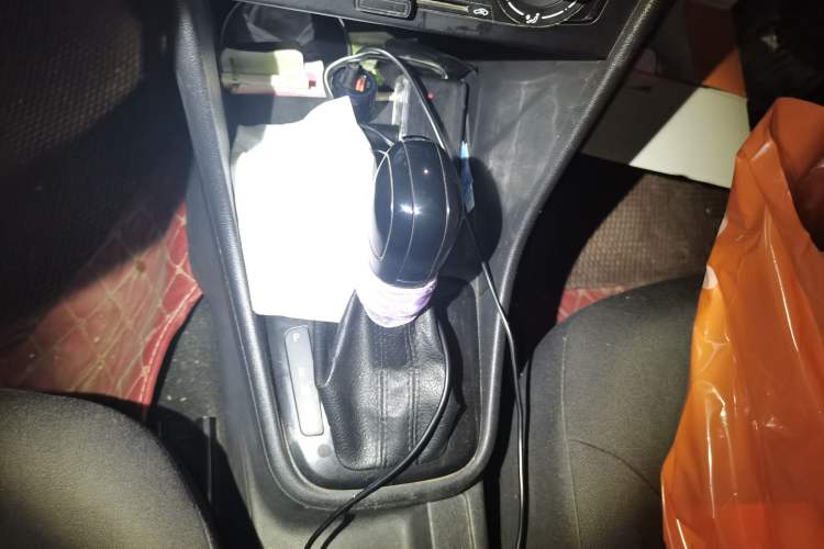 Used Volkswagen Santana 2013 1.6L Automatic Fashion Edition