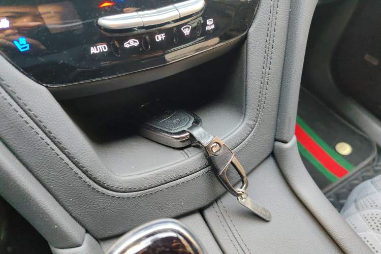 Used Cadillac XT6 2022 2.0T 7-Seater Four-Wheel Drive Luxury Standard Edition
