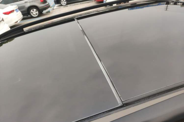 Used Volkswagen Tiguan 2017 300TSI Automatic Two-Wheel Drive Silk Road Comfort Edition Roof