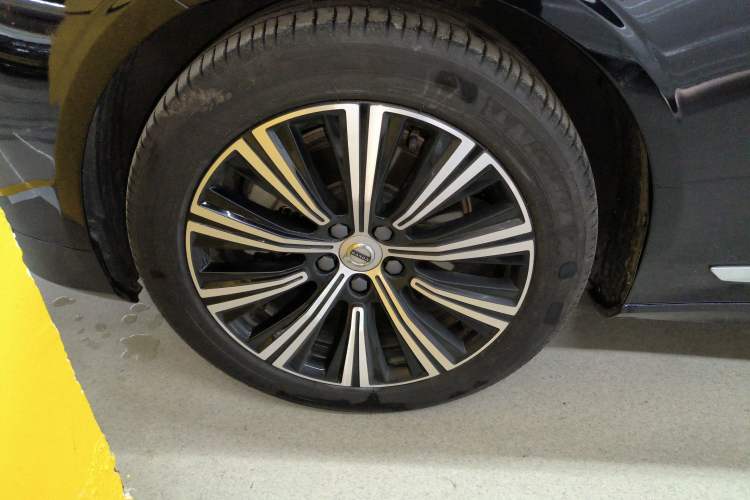 Used Volvo S90 2022 B5 Zhiyi Luxury Edition