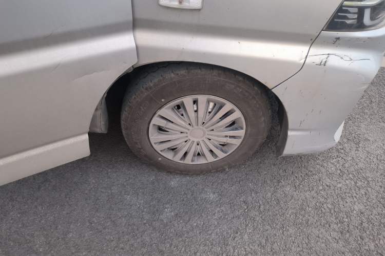 Used Jinbei Hiace King 2021 2.0L City Transport King Series Express Model Standard Top 6-Seater 1TZS
