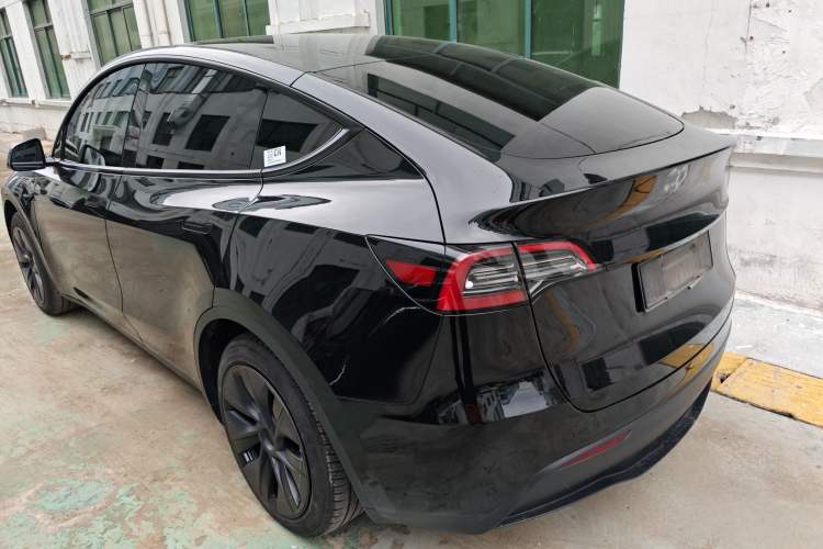 Used Tesla Model Y 2023 Rear-Wheel-Drive Version Rear Left 45 Deg