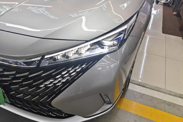 Used Roewe RX5 New Energy 2023 eRX5 Super Hybrid Premium Edition
