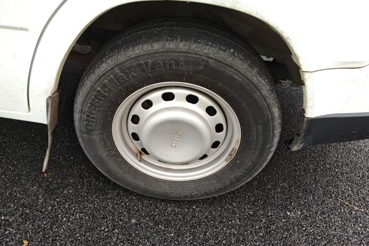 Used JMC Transit 2019 2.8T Commercial Version Short Wheelbase Mid-Roof 6-Seater China VI JX493
