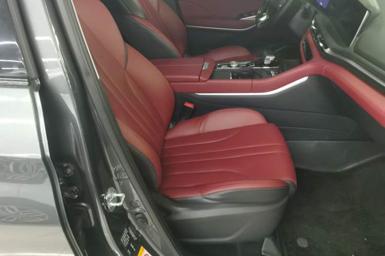 Used CHANGAN CS75 PLUS 2021 1.5T Automatic Prestige Model
