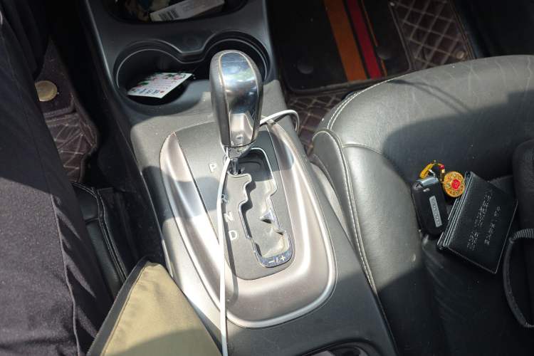 Used Dodge Journey 2016 2.4L Two-Wheel-Drive Touring Edition Gear Lever