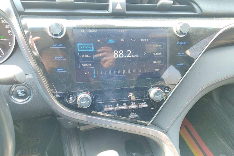 Used Toyota Camry 2019 2.0G Luxury Edition China VI Standard Audio And AC Panel