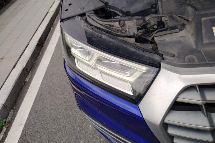 Used Audi Q5L 2018 40 TFSI Prestige Fashion Edition China VI Right Front Headlight