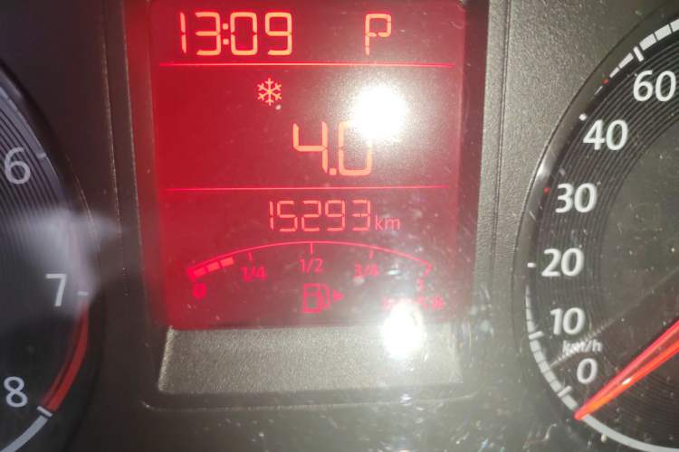 Used Jetta VA3 2024 1.5L Automatic Entry Version Odometer Close Up