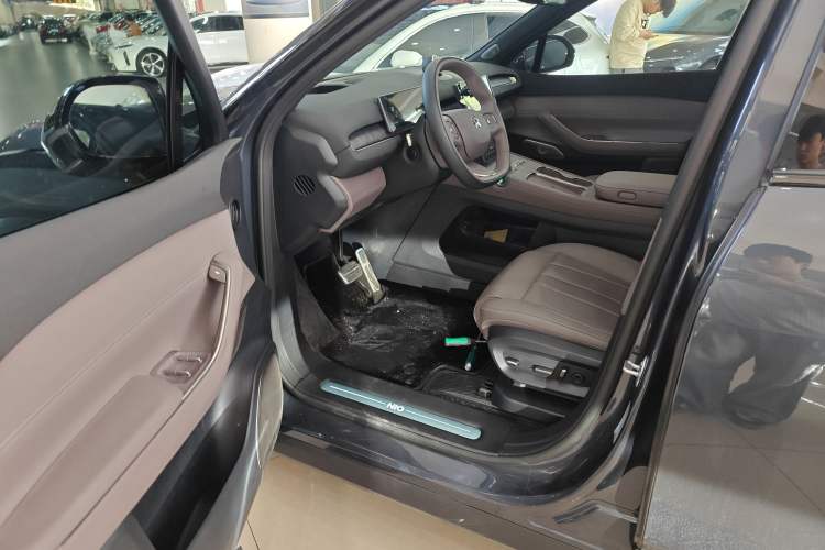 Used Nio ES7 2024 100kWh Signature Edition Driver Seat