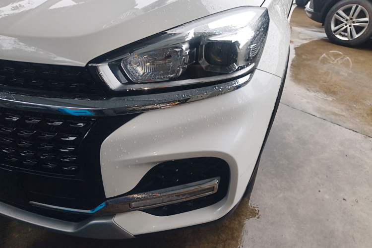 Used Chery Tiggo 8 2018 1.5 TCI Automatic Prestige 7-Seater Left Front Headlight