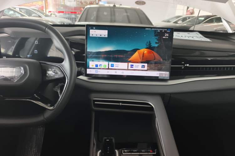 Used Geely Auto Emgrand X7 Sport 2026 Model 1.5TD Aspirational Audio And AC Panel