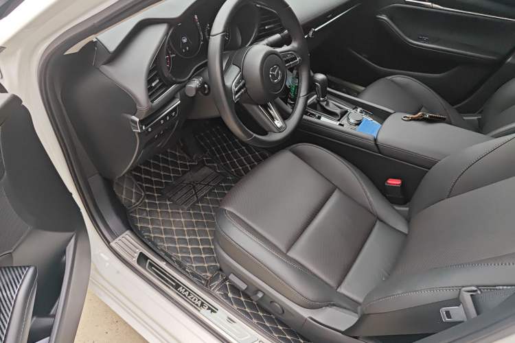 Used Mazda 3 Axela 2023 2.0L Automatic Zhiyao Edition Driver Seat