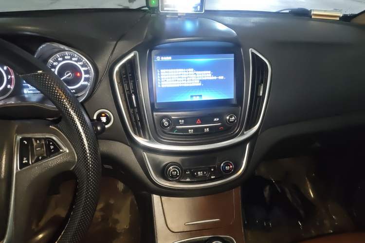 Used Baojun 560 2017 Rhythmic Edition 1.5T Manual Enjoyment Model
