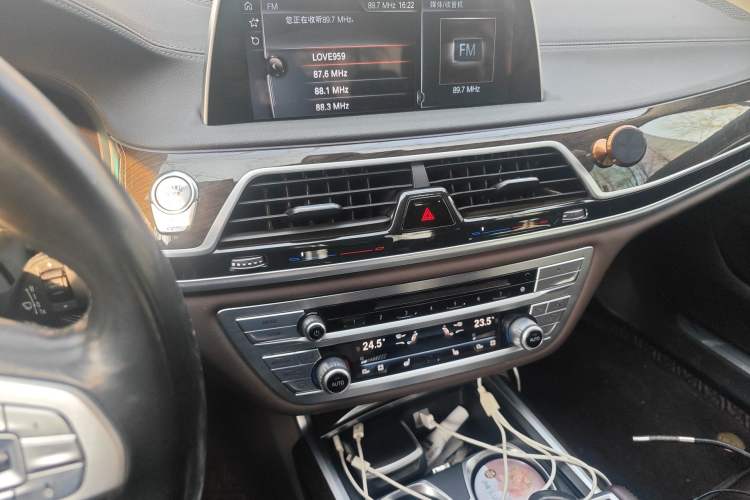 Used BMW 7 Series 2016 730Li Leading Model
