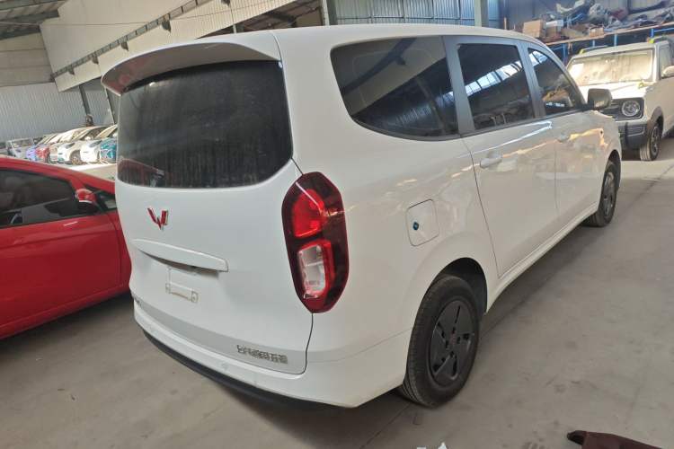 Used Wuling Hongguang New Energy 2025 Extended-Range Hybrid 50KM Comfort Version
