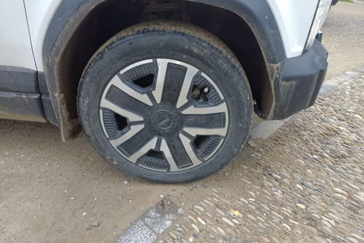 Used iCAR 03 2024 472km Four-Wheel Drive Long-Range Version Right Front Wheel Hub