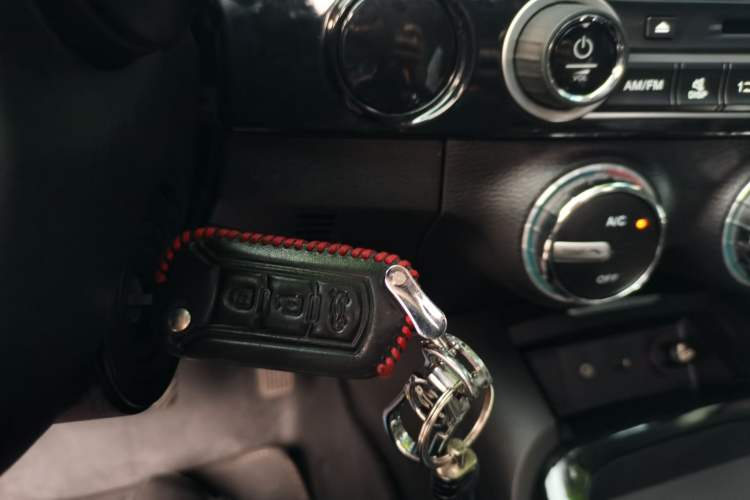 Used GAC Trumpchi GA6 2016 235T Manual Elite Edition Interior 1