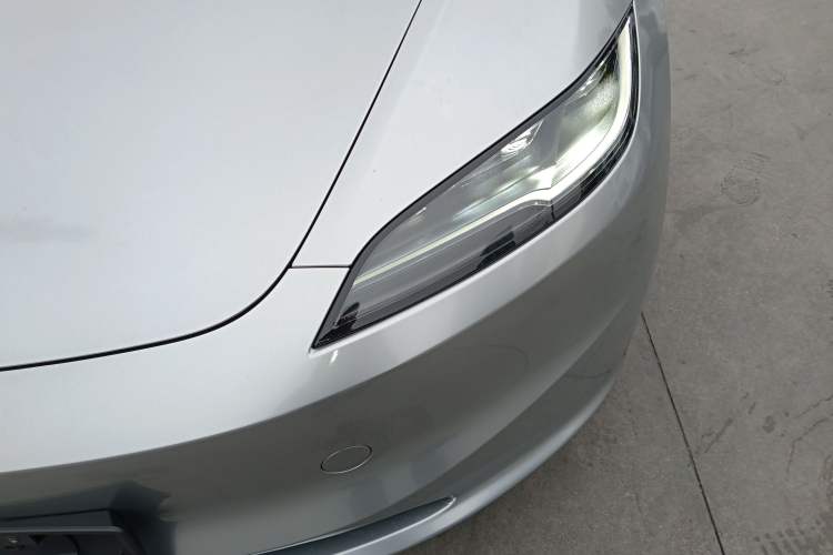 Used Tesla Model 3 2023 Rear-Wheel-Drive Version