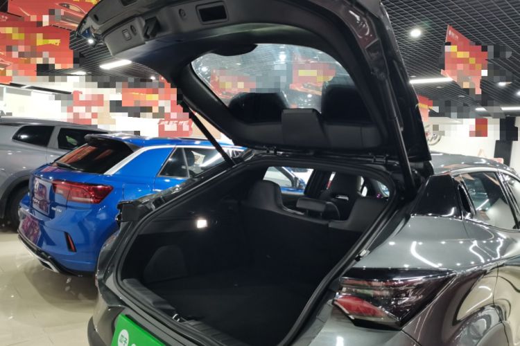 Used CHANGAN UNI-T 2022 1.5T Flagship Edition Trunk