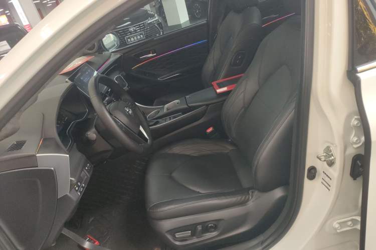 Used Toyota Avalon 2022 Dual-Engine 2.5L XLE Premium Edition
