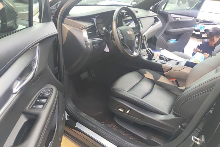 Used Cadillac XT6 2021 28T Six-Seater Fashion Edition
