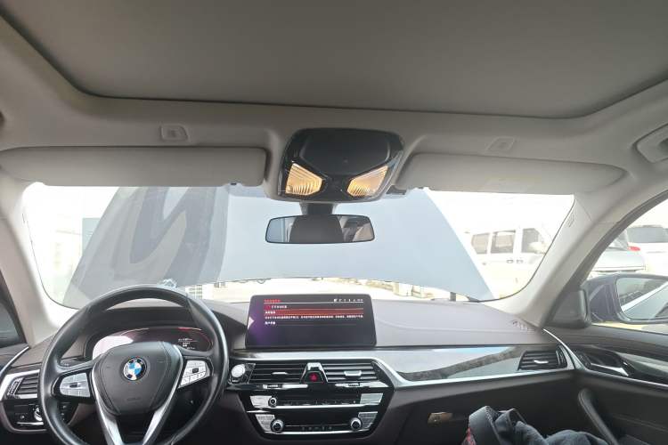 Used BMW 5 Series 2021 525Li Luxury Package Headliner