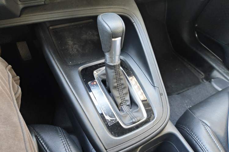 Used Honda Vezel 2023 1.5L CVT Tech Edition
