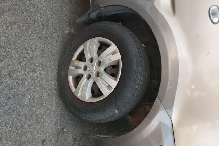 Used FORTHING Lingzhi 2012 Passenger Version 1.6L Comfort Edition
