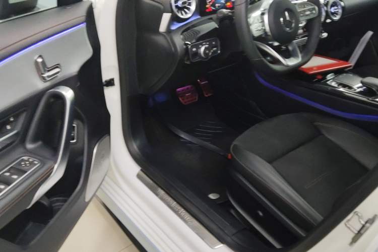 Used Mercedes-Benz A-Class 2019 A 200 L Sport Sedan First Edition Special Edition
