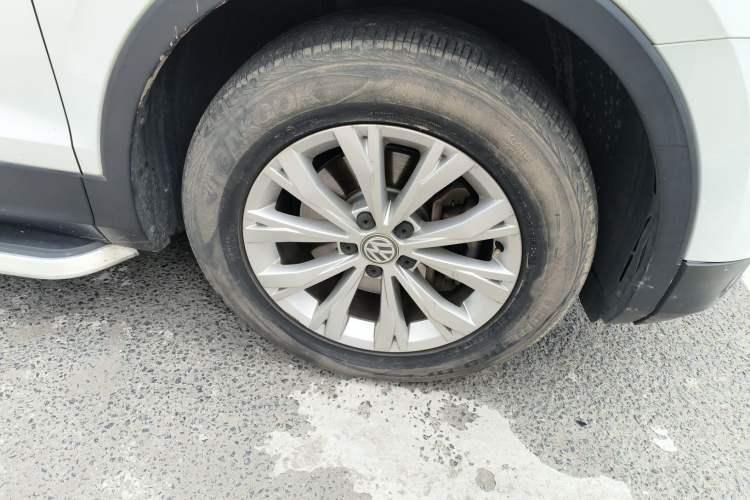 Used Volkswagen Tiguan L 2018 330TSI Automatic Two-Wheel Drive Luxury Edition
