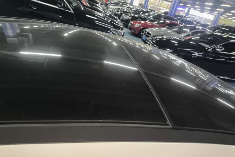 Used Mercedes-Benz A-Class 2019 Restyled A 180 L Sport Sedan Roof