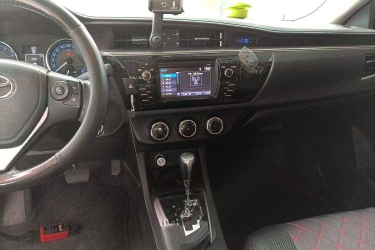 Used Toyota Levin 2014 1.8 GS CVT Elite Edition Audio And AC Panel