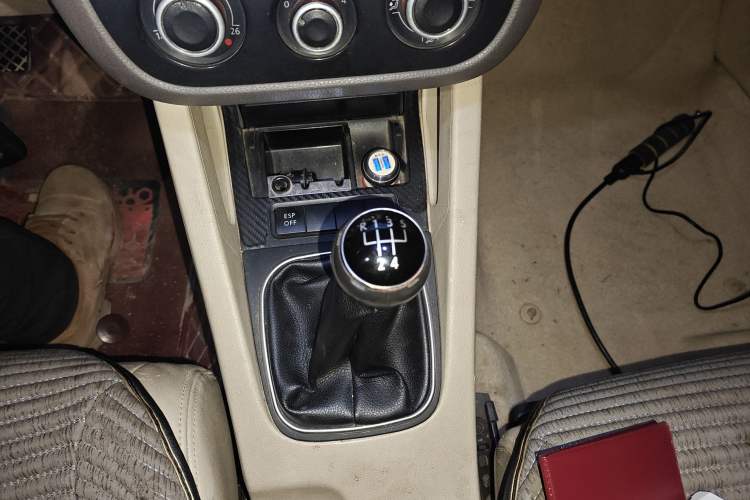 Used Volkswagen Sagitar 2009 1.6L Manual Comfort Edition
